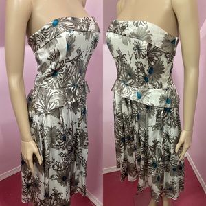 Betsey Johnson Silk Floral Strapless Dress. Size 8
